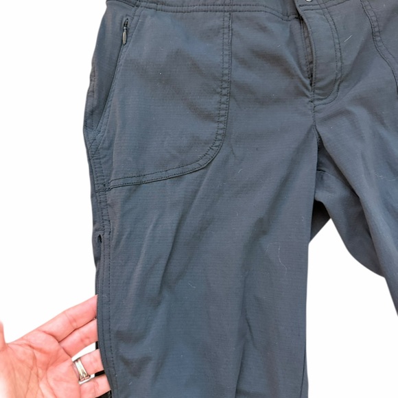 Athleta Trekkie Hiking Athletic Pant Outdoor Travel Zip Pockets Straight - Picture 2 of 10